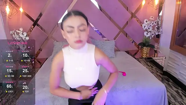 SHANONCLARK online show from 01.31.25