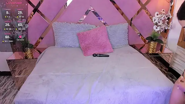 SHANONCLARK online show from 02.06.25