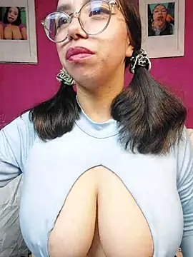 Snapshot of valentina_swallow chatting on 07.16.26 valentina swallow online show from 07.16.26