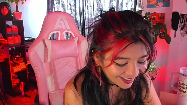 annie walker6 online show from 04.20.26