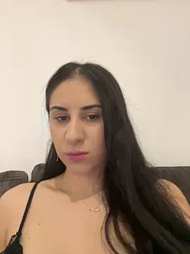 Snapshot of JenniferEdith chatting on 12.11.24 JenniferEdith online show from 12.11.24