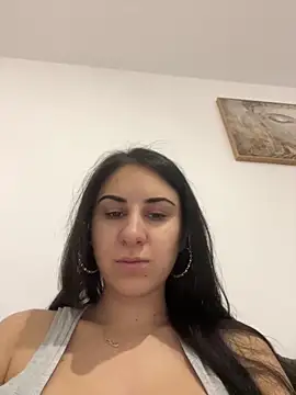 Snapshot of JenniferEdith chatting on 12.28.24 JenniferEdith online show from 12.28.24