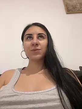 Snapshot of JenniferEdith chatting on 12.28.24 JenniferEdith online show from 12.28.24