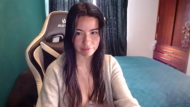 Snapshot of alice_middlee chatting on 07.27.26 alice middlee online show from 07.27.26