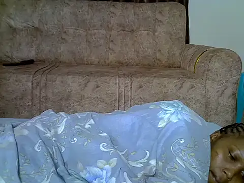 AurelAda online show from 12.04.25