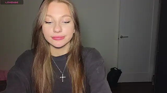 MiaKeler online show from 02.05.25