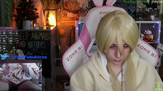 ShiroiFubuki online show from 12.15.24