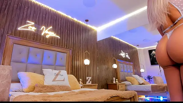 Zoevegass online show from 11.20.25