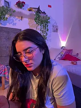 Lia flowers online show from 01.28.25