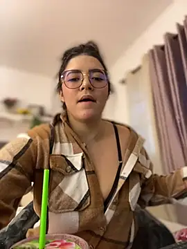 Lia flowers online show from 02.17.25