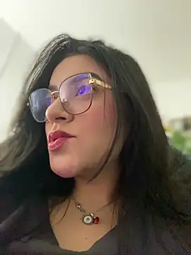 Lia flowers online show from 02.20.25