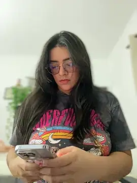 Lia flowers online show from 02.21.25