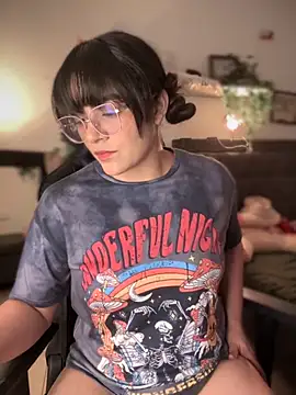 Lia flowers online show from 09.27.25