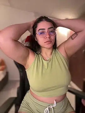 Lia flowers online show from 11.21.25