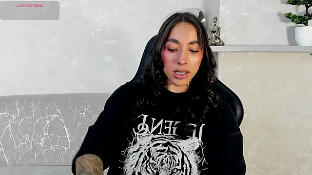Snapshot of KAYLA_BATISTA chatting on 07.13.26 KAYLA BATISTA online show from 07.13.26
