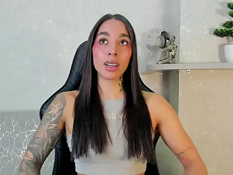 Snapshot of KAYLA_BATISTA chatting on 07.29.26 KAYLA BATISTA online show from 07.29.26