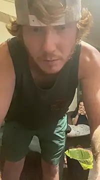 Snapshot of hottestcouplevaa chatting on 12.10.24 hottestcouplevaa online show from 12.10.24