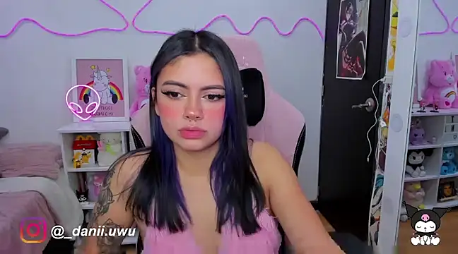 CuteDani  online show from 02.28.25