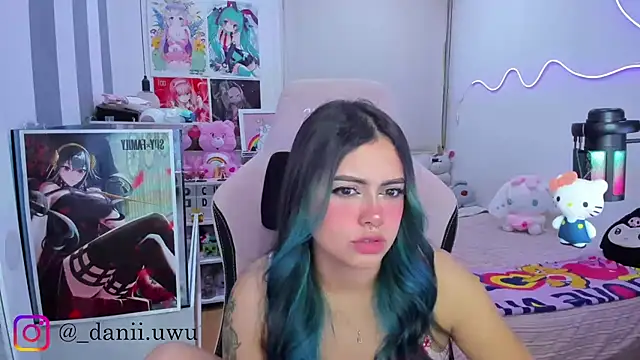 CuteDani  online show from 01.17.26