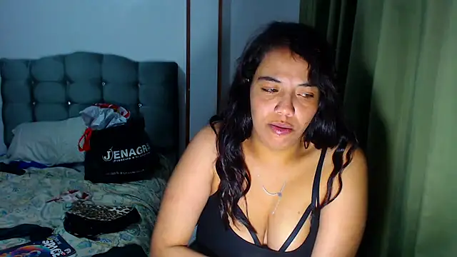 Snapshot of AmaraRoberts420 chatting on 01.16.26 AmaraRoberts420 online show from 01.16.26