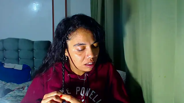 Snapshot of AmaraRoberts420 chatting on 02.01.26 AmaraRoberts420 online show from 02.01.26