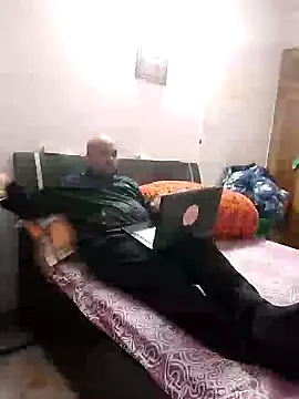 Dick 6inches online show from 12.06.24