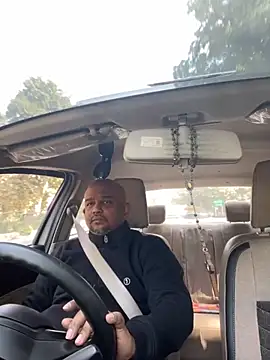 Dick 6inches online show from 12.01.25