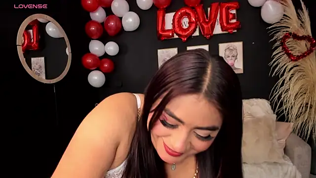 silvia lane online show from 02.14.25