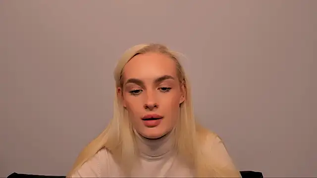 Snapshot of OliviaKisss chatting on 02.20.26 OliviaKisss online show from 02.20.26