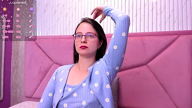 AmbeerWood  online show from 09.13.25