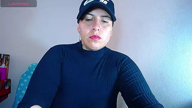 Yessi rousse online show from 12.28.24