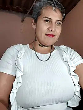 Snapshot of Yessi_rousse chatting on 06.03.26 Yessi rousse online show from 06.03.26