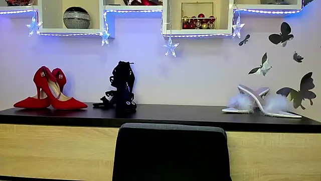 feliziaDesire online show from 02.15.25