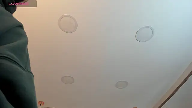 Rebeca jones online show from 11.03.25