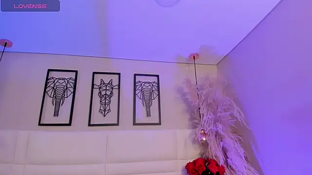 Rebeca jones online show from 11.13.25