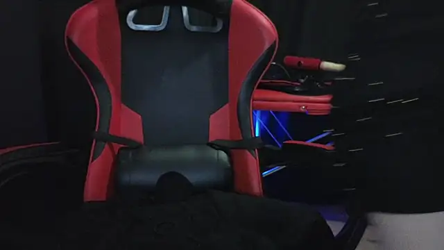 Mia G0ld online show from 01.25.25