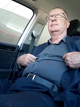 stiffandlubedxh online show from 01.07.25