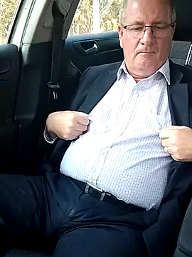 stiffandlubedxh online show from 09.09.25