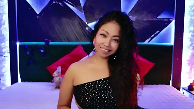 ElyaQuinn online show from 04.03.26