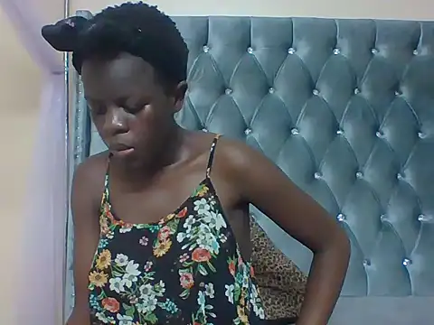 Snapshot of Sexy_Chocolate_Babe chatting on 03.08.25 Sexy Chocolate Babe online show from 03.08.25