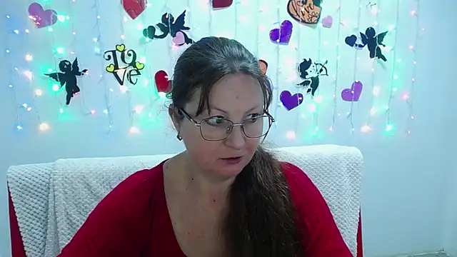 VanessaHotts online show from 01.30.25