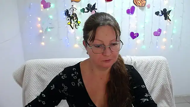 VanessaHotts online show from 03.01.25