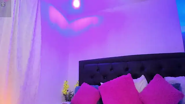 lonely shewolf online show from 03.08.25