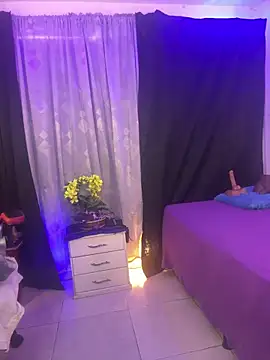 lonely shewolf online show from 10.02.25