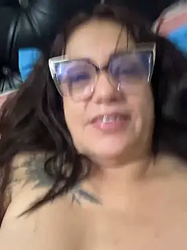 lonely shewolf online show from 03.31.26