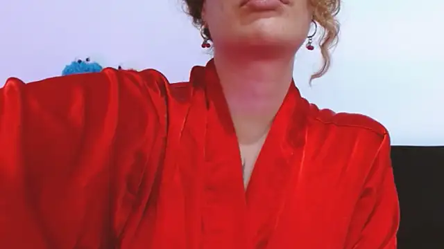 Snapshot of chanell_tattoo chatting on 10.30.25 chanell tattoo online show from 10.30.25