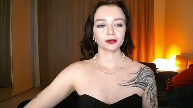 Shadow Passion online show from 12.10.24