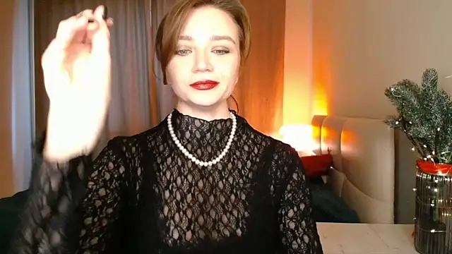 Shadow Passion online show from 12.18.25