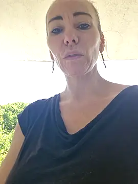 Snapshot of milflovelyxxx chatting on 06.18.26 milflovelyxxx online show from 06.18.26