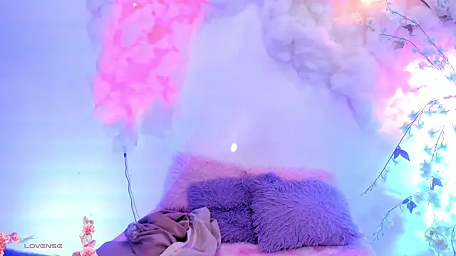 Mey moon online show from 01.27.25